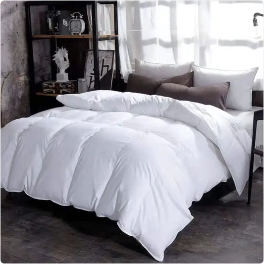 Premium Goose Down Winter Duvet – Lightweight, Cozy Comfort for All Seasons