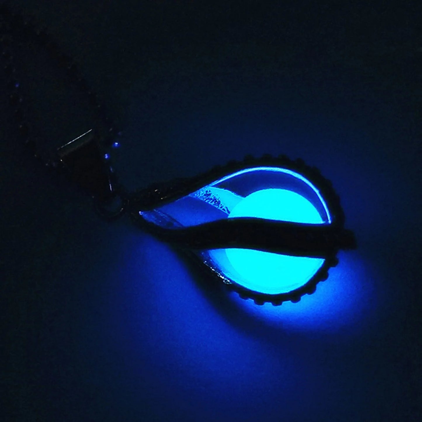 Luminous Pendant Necklace